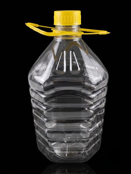 Edible Oil Bottles in PET Bottles for edible oil - manufactured by Ganpati Containers in Sri Ganganagar, Rajasthan